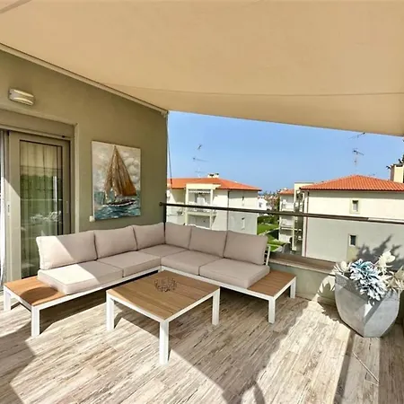 Brina House 3 Bedrooms 8 Guests * Pefkochori