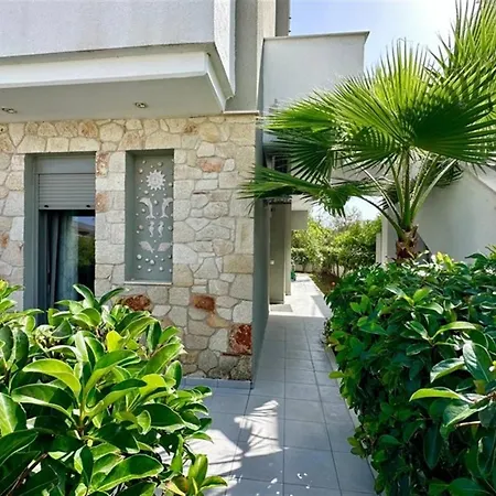 Holiday home Brina House 3 Bedrooms 8 Guests *